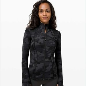 Define jacket lululemon camo size 12 NWT